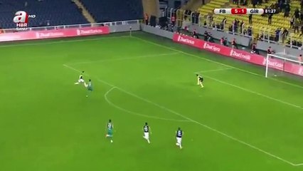 La leçon d'humiliation signée Robin van Persie !