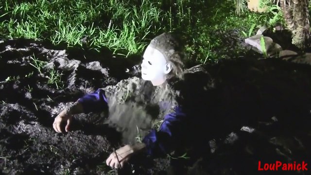 BEST Scare Prank!Machete Prank Halloween Scare Video.Friday The 13th Scare Prank