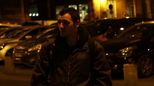 Mickaël raconte sa nuit passée à dessiner dans la rue