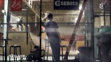 5 Tricks - Quadruple TailWhip - #RidingZone