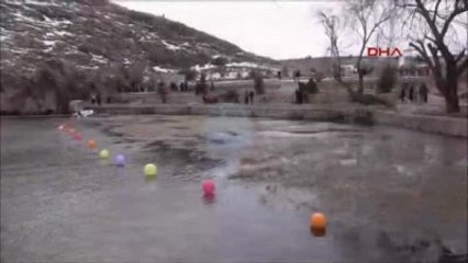 Kayseri Eksi 6 Derecede Yüzme Yarışı