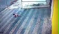 14 Month Old Brazilian Baby Survived After Falling From The Building - CCTV_2