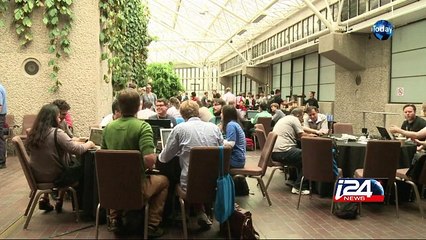 01/17: Wikipedia marks 15 years as internet's 'free encyclopedia'