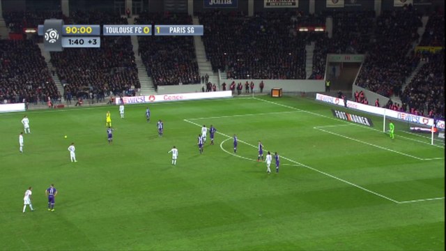 TFC/PSG : L'envolée de Lafont face à Zlatan Ibrahimovic