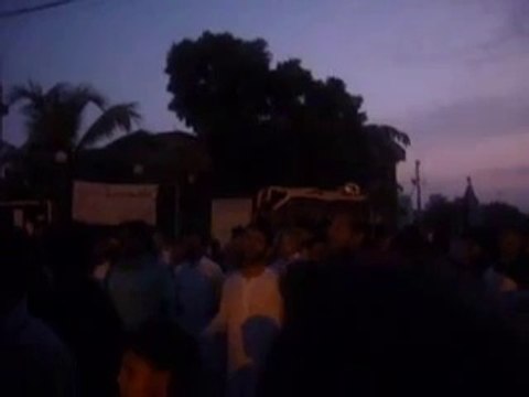 New Rizvia Socity Masjid-e-Koofa Hai Roza Ghamkharan-e-Hussain 21 Ramzan Juloos Komail Abbas