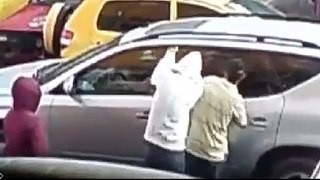 Asalto video - Captan asalto a automovilista en calles de la Ciudad de México