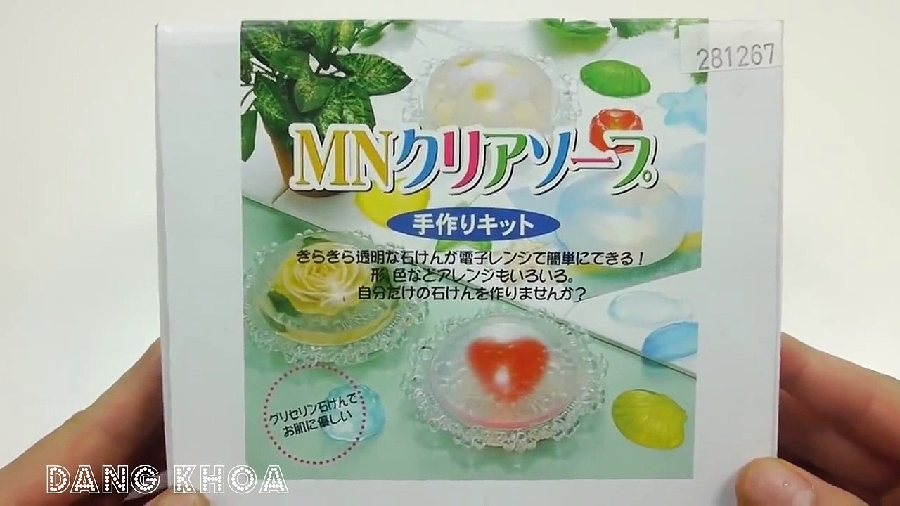 Tạo quả bóng lồng hình trái tim bên trong từ xà phòng cho các bé xem