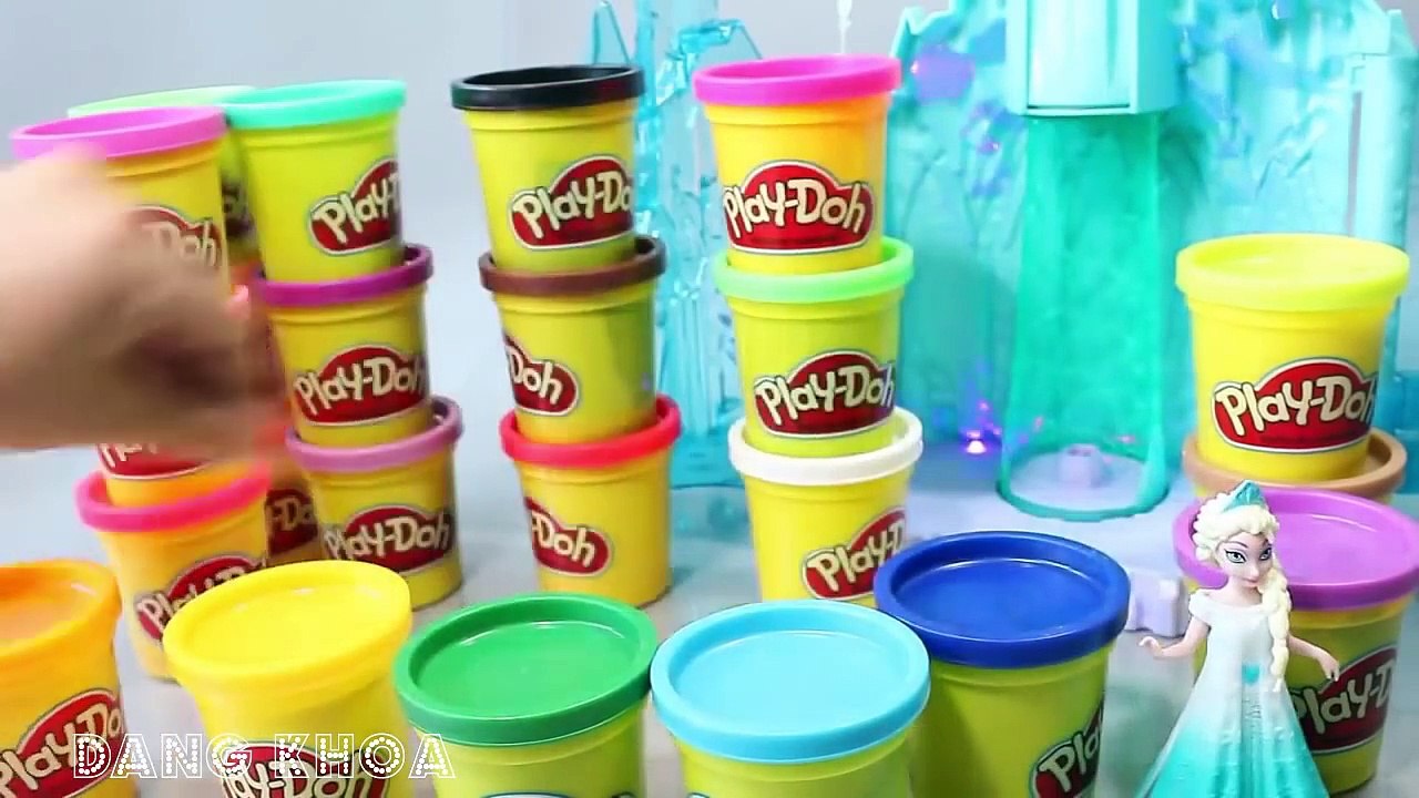Thay đồ cho búp bê công chúa Elsa bằng đất nặn Play doh cho các bé xem