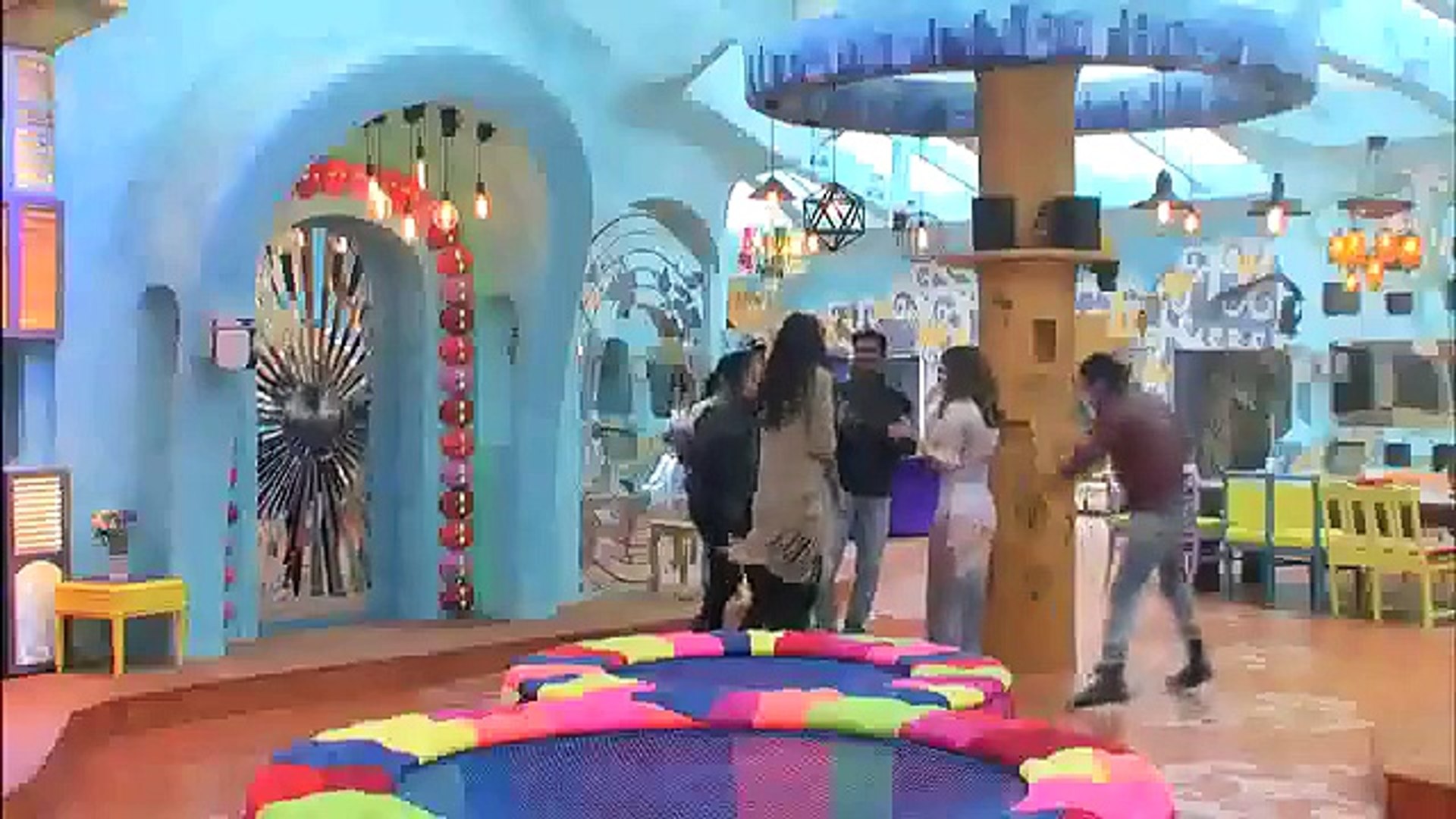 Sunny Leone - Sunny Leone back to Bigg Boss