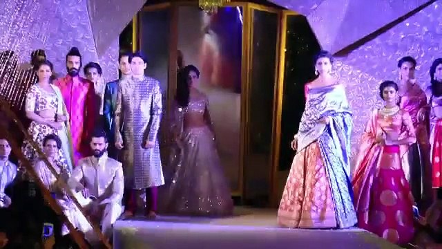 Katrina Kaif Shows Of Her Sexy Abs, Walks Ramp With Aditya Roy Kapur