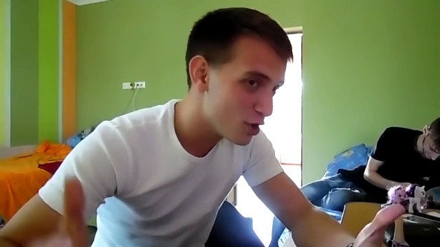 Когда петь на английском не получается, а песня нравится