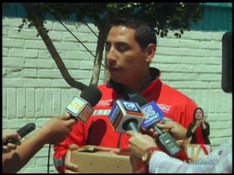 Moradores rescataron a dos aves silvestres