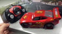 2 RC Pixar Cars MACK TRUCK & LIGHTNING MCQUEEN Disney Pixar RC cars