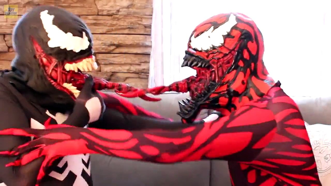 Spiderman vs Venom vs Carnage vs Zombie Spiderman! Superhero Battle Movie in Real Life!