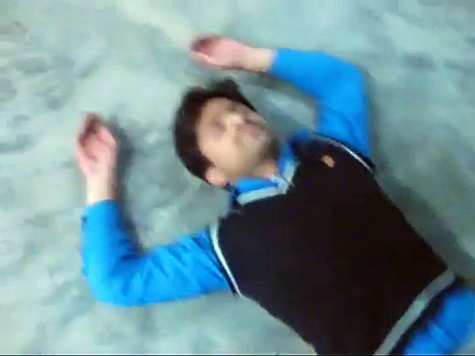 Funny clip 2012 in PAKISTAN Electric shock funny