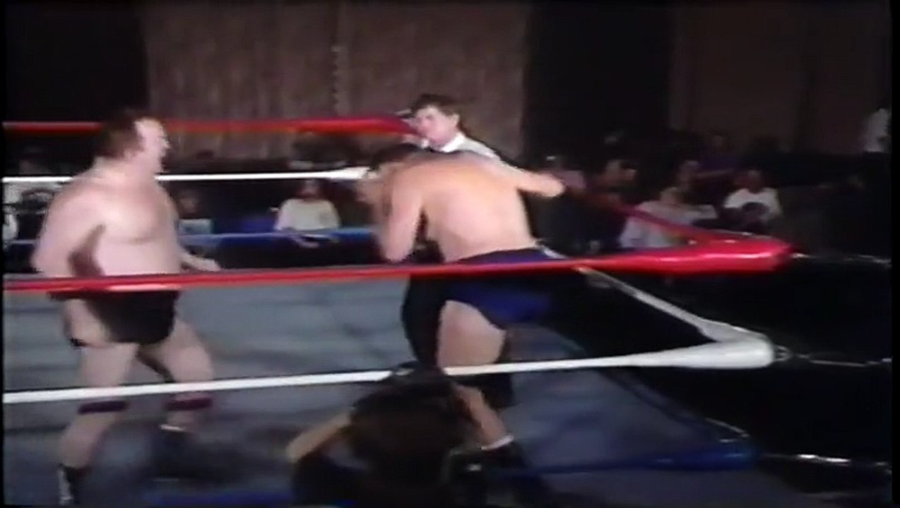 Gene Kiniski vs _Bulldog_ Bob Brown (match 3)