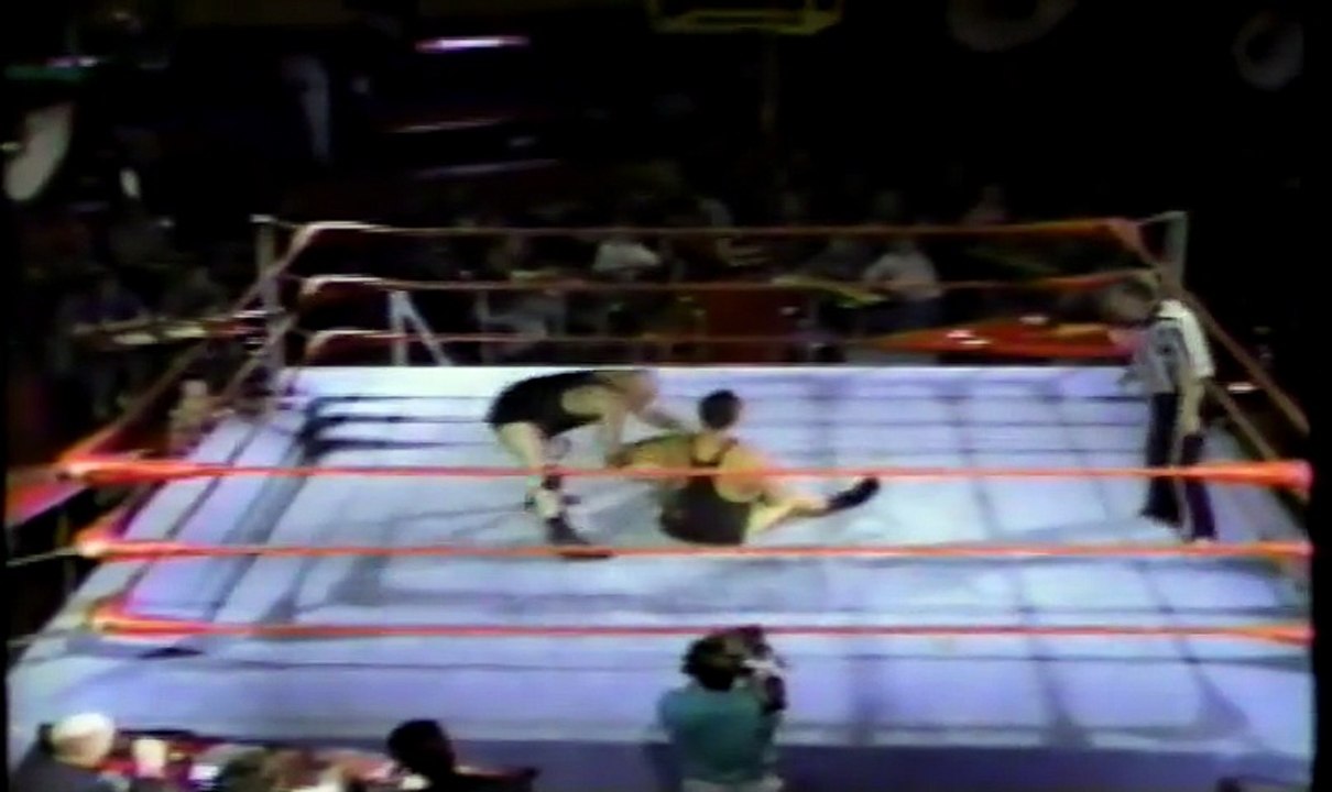 Chris Markoff vs The French Mad Dog (Puppy Dog Peloquin)