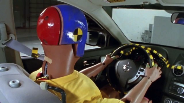 2012 Nissan Rogue small overlap IIHS crash test