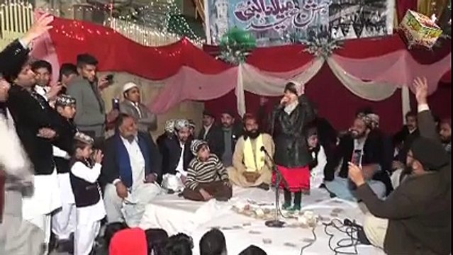 معصوم بچی کی آواز میں خوبصورت کالام۔خوبصورت آواز ۔ما شاللہ محفل مین سماں باندھ دیا