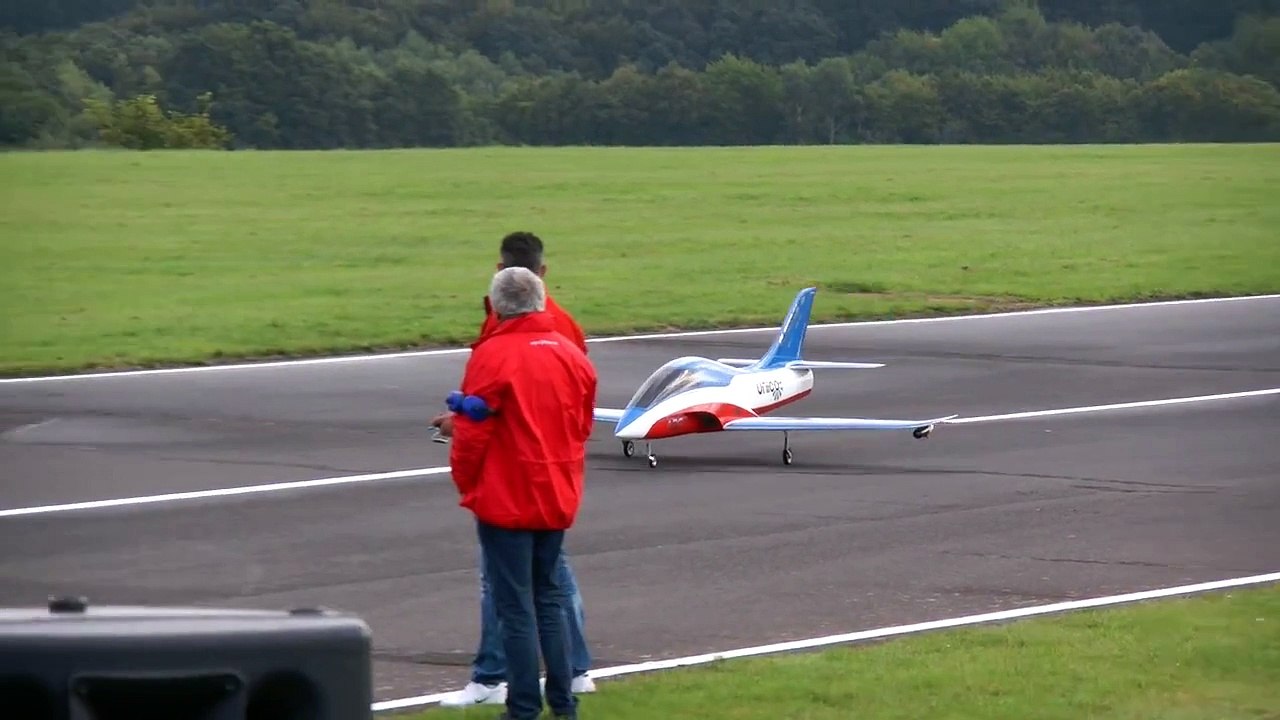 ARG UNICO LARGE RC TURBINE SPORT JET FULL DISPLAY DEMO FLIGHT / Jetpower Messe 2015