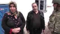 Diyarbakır Sur 5 Kişilik Aile Güvenlik Güçlerinin Operasyonuyla Evlerinden Alınarak Güvenli Bölgeye...