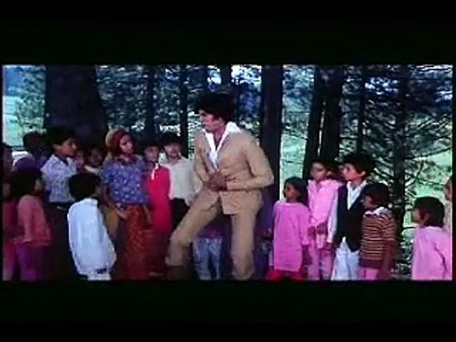 Mere Paas Ao Mere Dosto - Mr. Natwarlal- Full Video Song