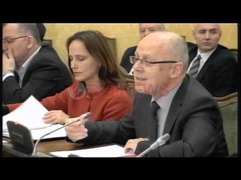 Buxheti i 2016 nis me goditje, s’u parashikua ulja e çmimit të naftës - Ora News