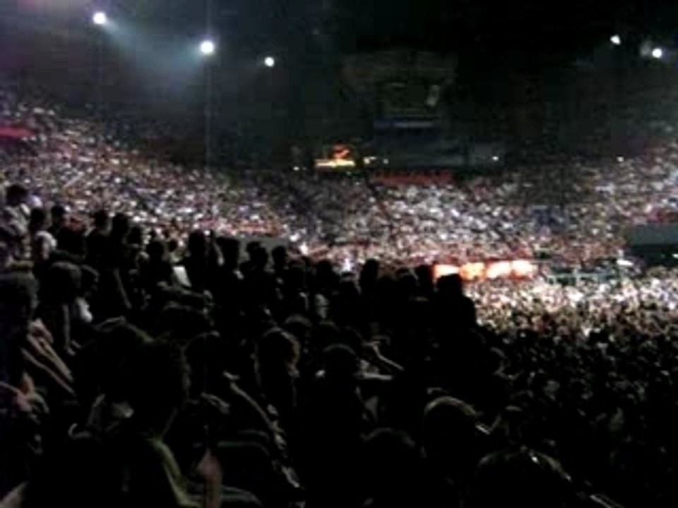 Ola !!! pour indochine le 19 mai a bercy