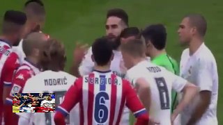 Cristiano Ronaldo kicking Nacho Cases at match Real Madrid vs Sporting Gijón