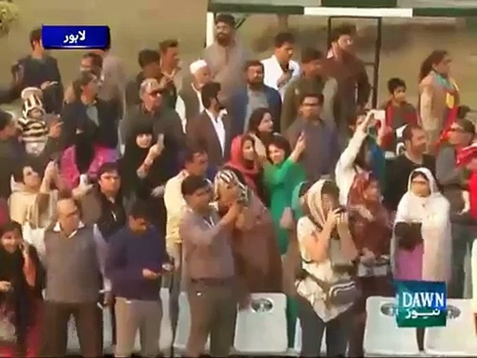 واہگہ بارڈر-سکھ جوان پہلی بار پریڈ کا حصہ