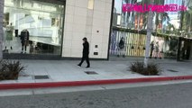 Ray Liotta Keeps A Low Profile Talking On His Phone On Rodeo Drive In Beverly Hills 1.14.1