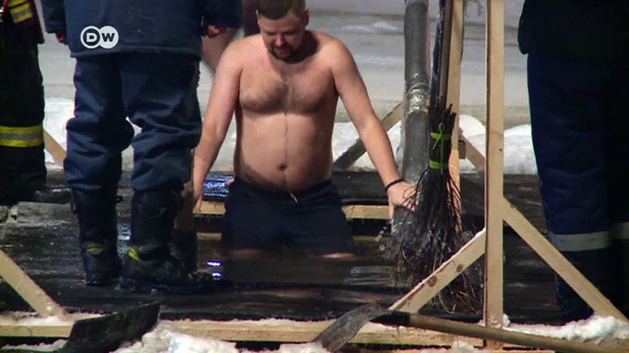 Frommes Vergnügen im Eiswasser | DW Nachrichten