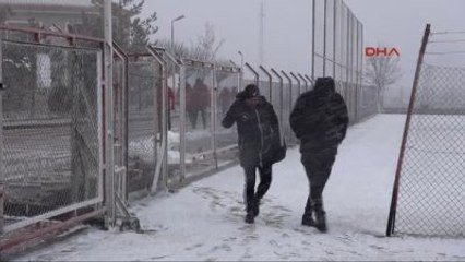 Sivasspor Kar Altında Çalıştı