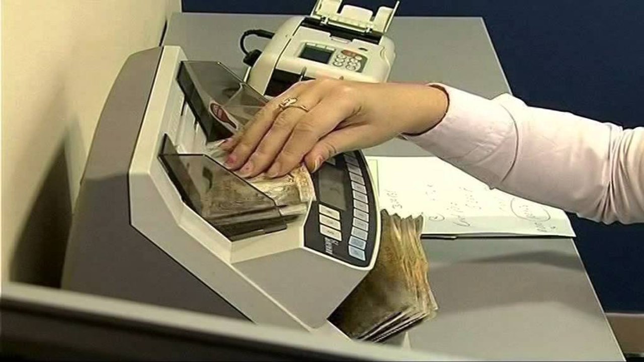 ZGJIDHJA E KREDIVE ME PROBLEME, LEHTESI KOMPANIVE QE BLEJNE BORXHET E KEQIJA LAJM