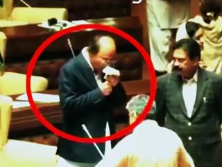 Nisar Khuhro smoking inside Sindh Assembly