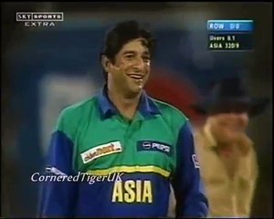Wasim Akram FUNNY - Fake Ball 2000 Asia Vs ROW. Rare cricket video