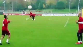 FC BAYERN MUNICH -TRAINING