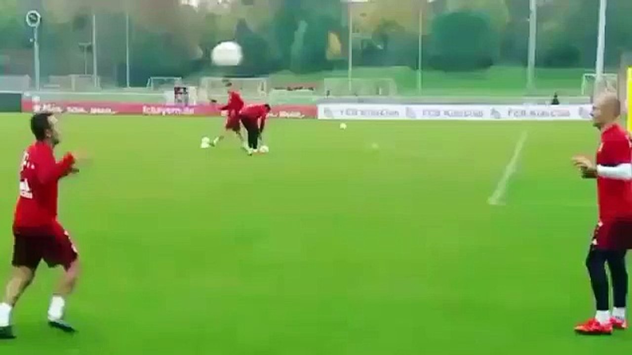 FC BAYERN MUNICH -TRAINING