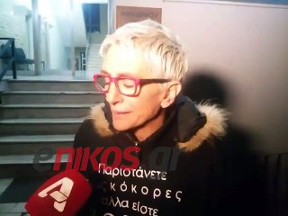 Η Αυγή Βουτσινά εξηγεί γιατί πέταξε την κότα στο Μαξίμου - ΒΙΝΤΕΟ