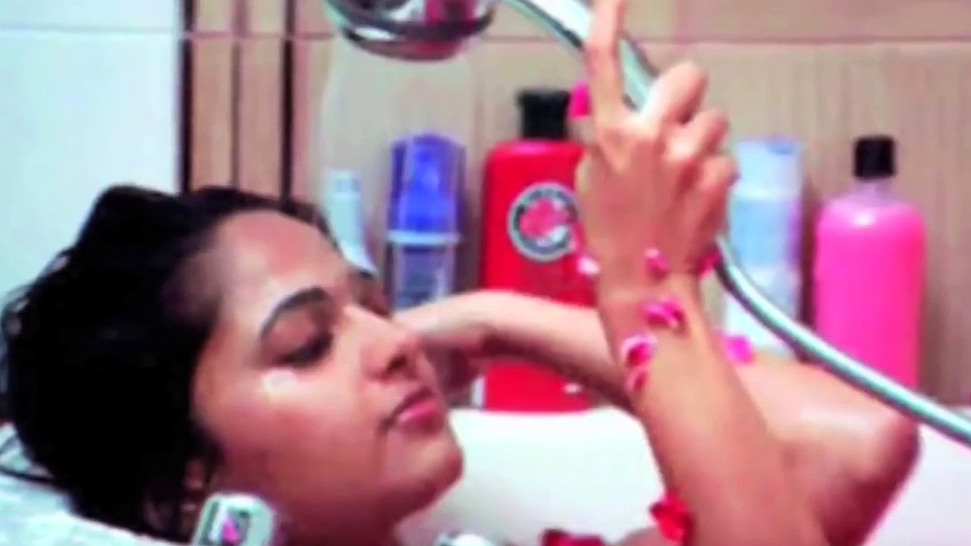 Anushka Shetty Hot Fake Bathroom MMS Video Leaked Nude Pic Hq