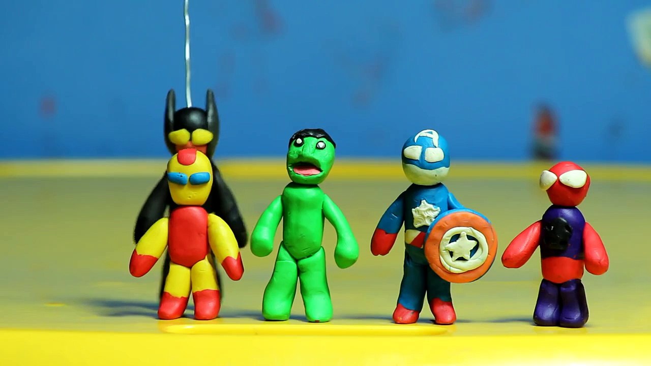 Playdoh Super Heroes Finger Family Song - Batman Hulk Ironman Spiderman Captain America