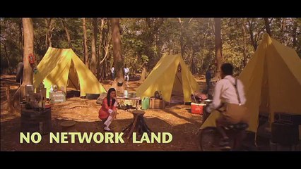 Alia Bhatt Adjusting Her Dress In Public