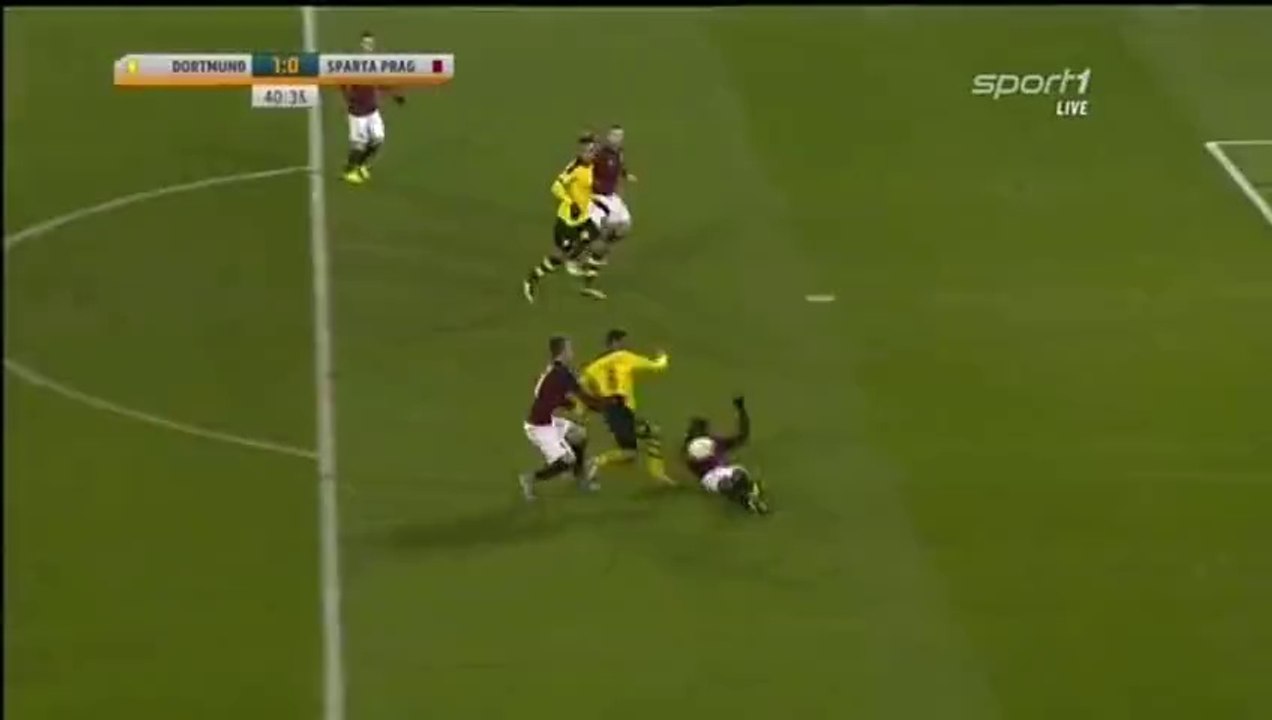 Emerick Aubameyang Goal - Borussia Dortmund 1-0 Sparta Prague - 19-01-2016