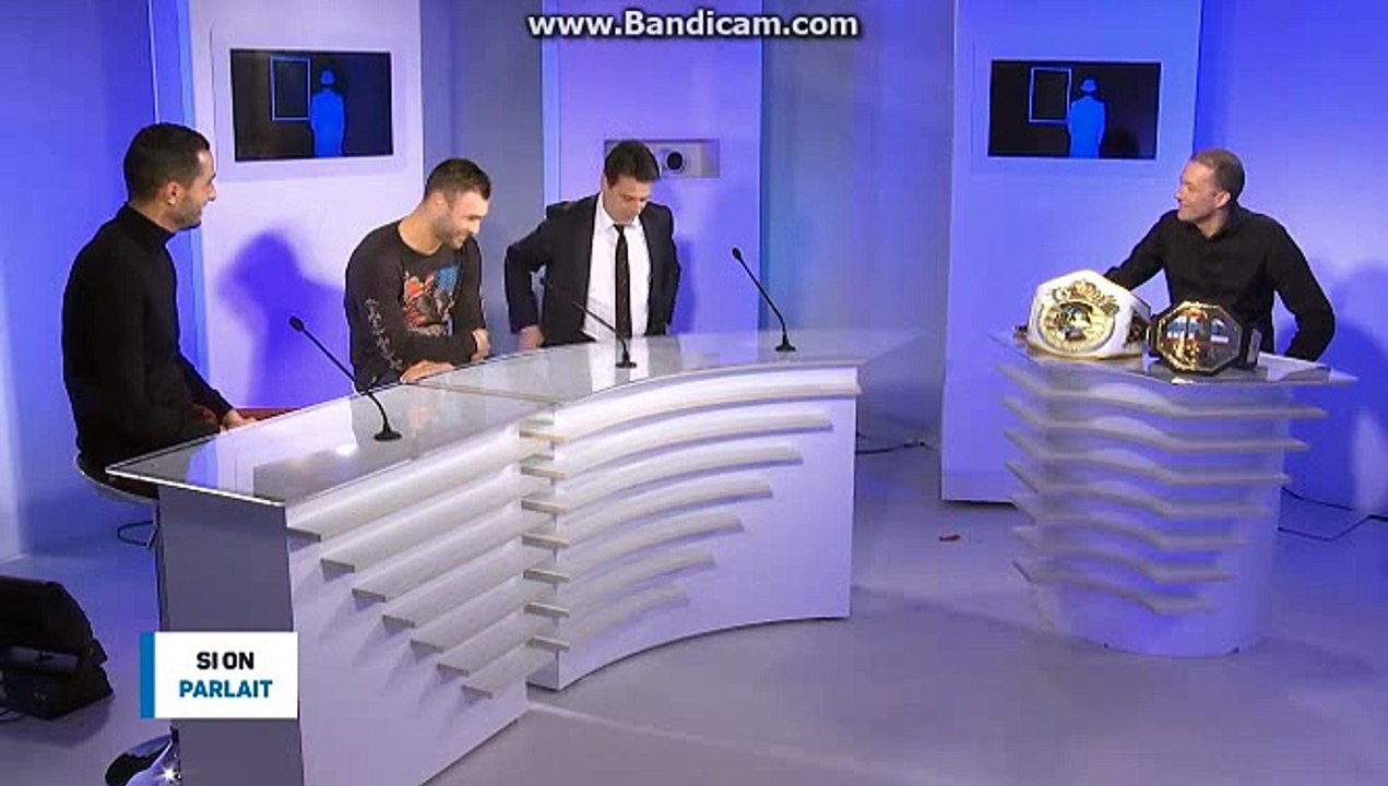 Yohan LIDON inviter a TV GRENOBLE petit tour de magie 18.1.2016