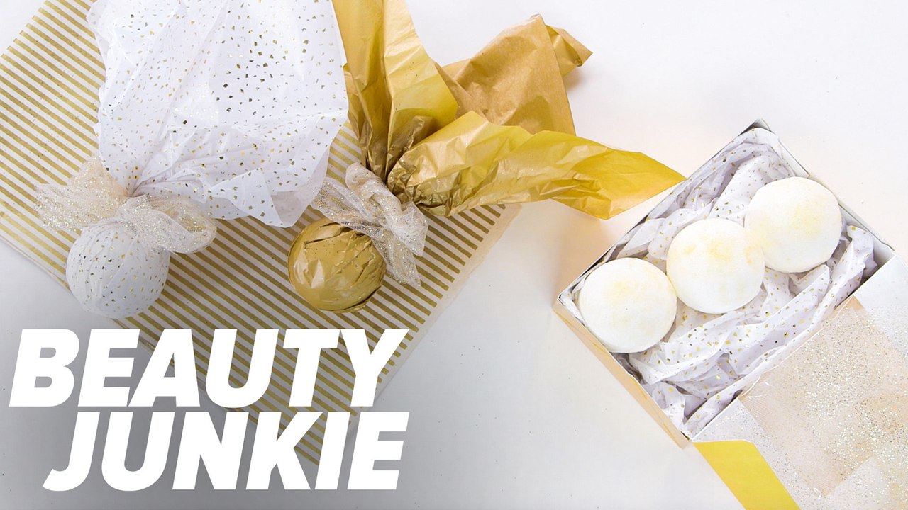 You'll Be Obsessed With This 5-Step Bath Bomb Recipe
