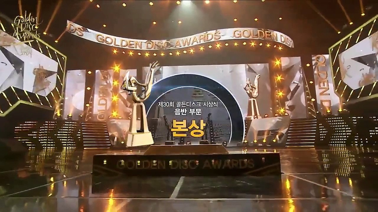 160121 Album Bonsang Awards: F(x) 에프엑스 & BTS (방탄소년단) @ The 30th Golden Disk Awards 골든 디스크 어워드