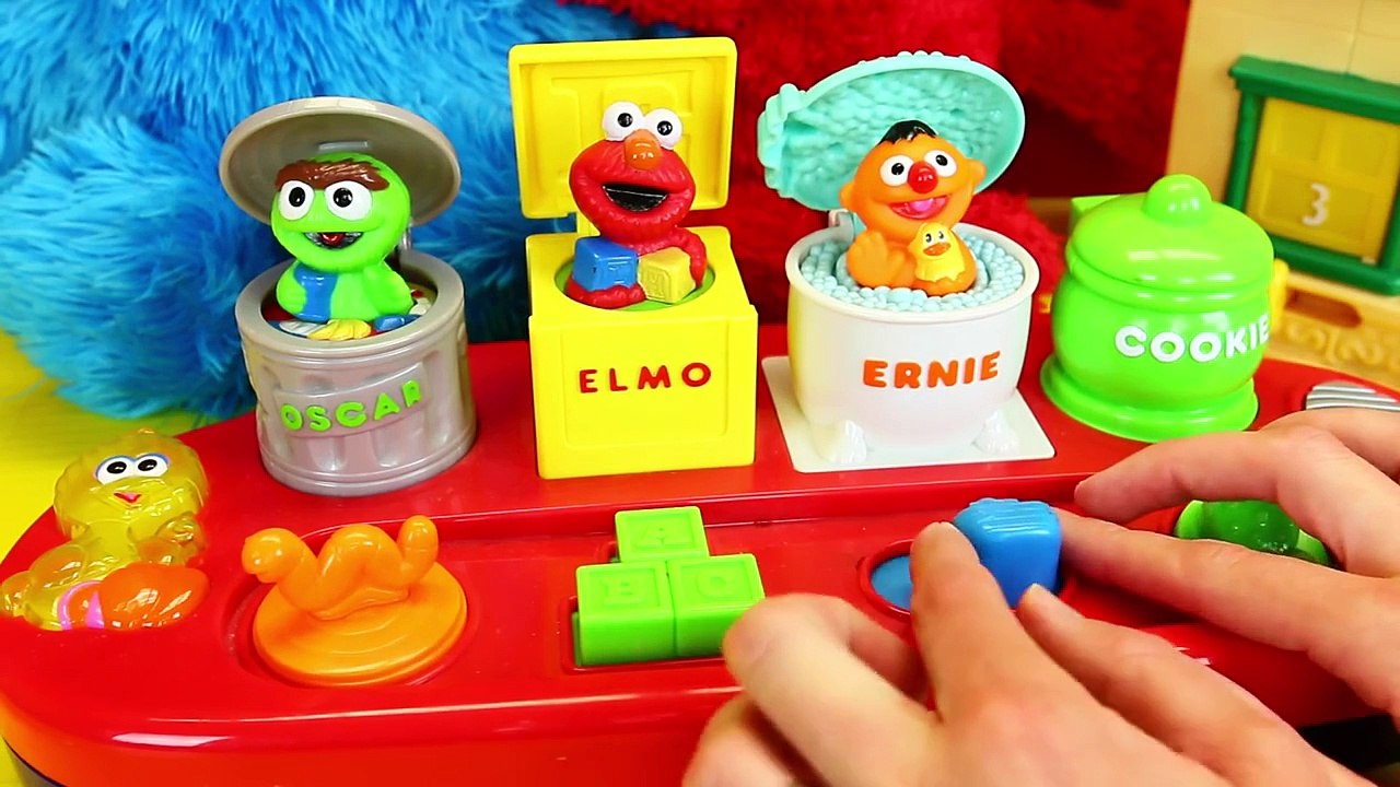 Sesame Street PopUp Pals Surprise Cookie Monster & Elmo + Educational