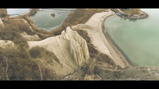 Stunning Drone Footage Shows Beauty of Toronto's Scarborough Bluffs