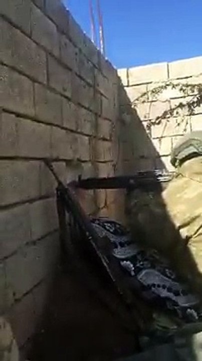 The Turkish soldier is hunting down terrorists