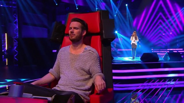 Laura Pausini: Vivimi (Luna) | The Voice Kids 2015 | Blind Auditions | SAT.1